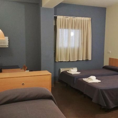 Residencia Universitaria Resa As Burgas Оренсе Номер фото
